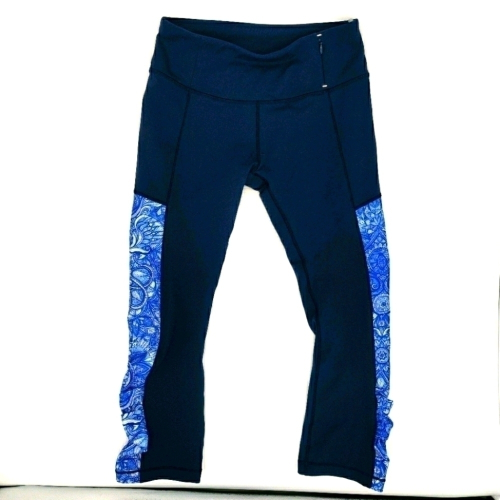 Calia Carrie Underwood capri leggings S blue